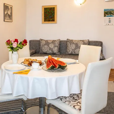 1 Bedroom Stunning In